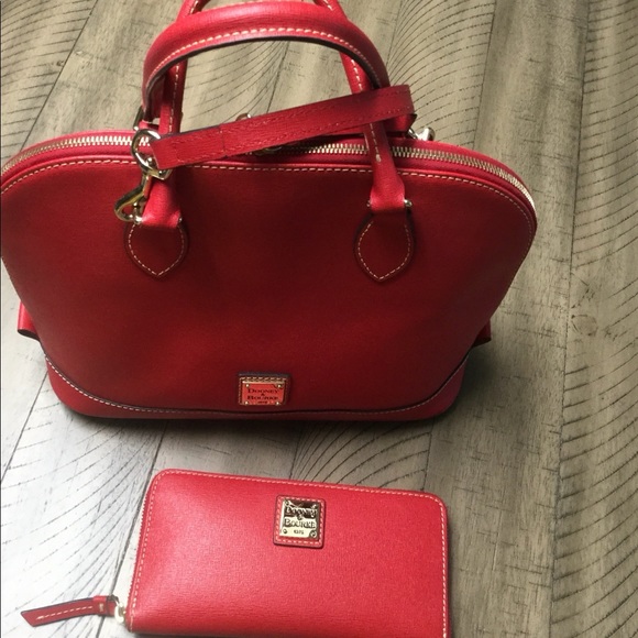 Dooney&Burke SET red domed leather purse & wallet - Picture 4 of 14